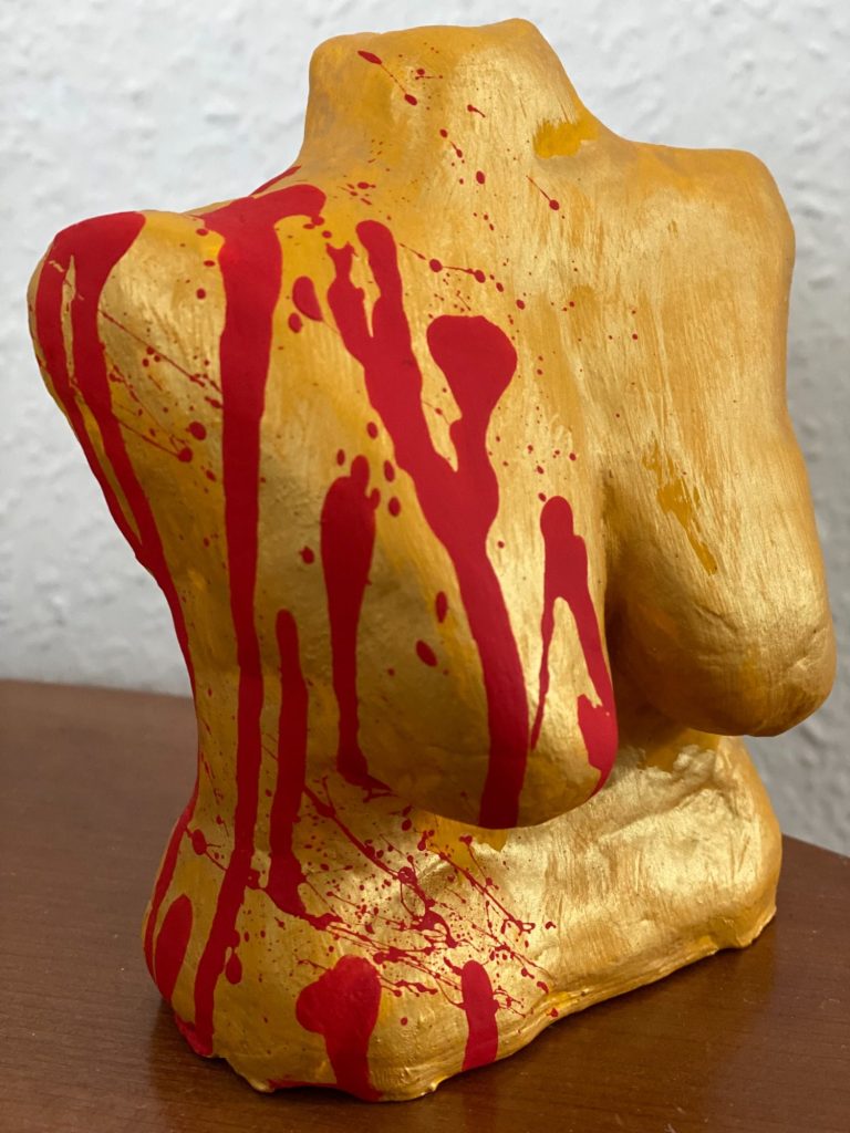 Number One. Gips. Acryl. 10 cm hoch.