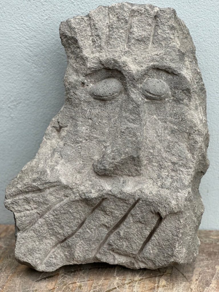 Wim. Basalt-Lava. 60x40 cm.